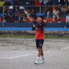 Marcos Avilés anotó el tercer y cuarto gol en la victoria de 6 de diciembre.