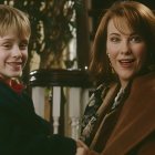 Culkin llora la muerte de la actriz que fue su madre en Mi pobre angelito.