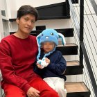 Una de las primeras imágenes de Liam y su padre Adrián, al volver a casa.