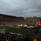 Hinchas del Barcelona SC llenaron el Monumental en la Noche Amarilla 2026.