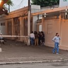 Dentro de un bar atacaron a balazos a un exfuncionario.