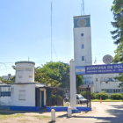 Protesta policial en Rosario: patrulleros, familias y tensión marcaron una noche de reclamos salariales en Argentina