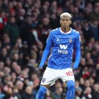 Nilson Angulo, delantero ecuatoriano, usa el número 10 de Sunderland.