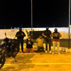 Estos son los dos sospechosos de extorsión en Santa Elena.