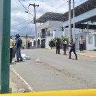 Una de las fallecidas quedó inerte en el carro. La otra falleció en el hospital.