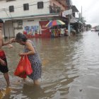 Desde las primeras horas del 24 de febrero, varias ciudadelas y recintos reportaron inundaciones