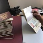 Errores en la entrevista, falta de respaldo económico o problemas migratorios pueden cerrar la puerta.