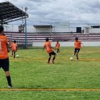 Cientos de deportistas y organizaciones esperan todavía certificar sus facturas de auspicios.