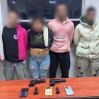 Tres hombres y una mujer fueron detenidas por secuetrar a una persona en Quito.