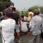 Habitantes de Chapinero, consternados por el doble crimen.