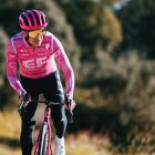 Richard Carapaz se preparó en el país de cara a su estreno en Europa.