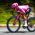 Richard Carapaz iniciará la temporada 2026 en Italia.