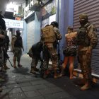 El Ejecutivo ecuatoriano activó un toque de queda focalizado para frenar la violencia en zonas consideradas estratégicas dentro de la lucha contra el crimen organizado.