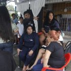 Familiares y vecinos velan al menor este jueves 12 de marzo.