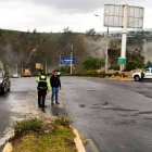 El cuerpo fue hallado en la vía con las manos atadas y varios impactos de bala.
