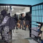 El Gobierno impulsa una ley para enfrentar la crisis penitenciaria con la incorporación excepcional de policías y militares en servicio pasivo.