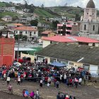 En comunidades indígenas hacen vigilancia.