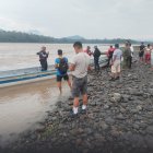 Equipos de rescate, incluidos los “hombres rana”, intensifican la búsqueda del sargento en el río Santiago