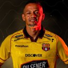 El volante ecuatoriano Jefferson Intriago jugará en Barcelona en la temporada 2026.
