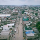 Trabajos incluyen reconstrucción vial, nuevas aceras y mejoras en servicios básicos