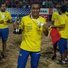 De la arena de Manta al papel: Mario Álava presenta su libro Sembrar un sueño.