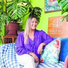 Anita Rivas saca a la gente a bailar para olvidarse del miedo que aprieta.