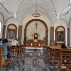 En esta capilla se hace adoración a la Eucaristía las 24 horas del día.