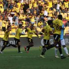 Benedetto festeja su gol ante la Católica, el tercero en la LigaPro 2026.