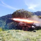 Militares destruyen bocaminas y logística de grupos armados vinculados a la minería ilegal.