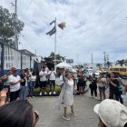 Julia Flores convocó a las familias de los pescadores a orar y agradecer porque fueron rescatados.