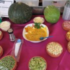 La fanesca, plato emblemático de la Semana Santa ecuatoriana, combina granos andinos, lácteos y bacalao en una receta de larga tradición.