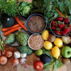 Las espinacas ocupan el primer lugar, presentando la mayor cantidad de químicos por peso