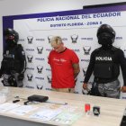 El supuesto tramitador fue detenido en Guayaquil este 27 de marzo.