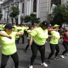 La DASE organizó una competencia de bailoterapia con mujeres de los CAMI de Guasmo, Trinitaria, 29 y Oriente, y Cisne 2.