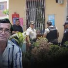 Tras el hallazgo del cuerpo por parte de una vecina, la policía llegó a la vivienda del periodista Jorge Cuesta Castro.