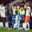 David Cabezas arquero de Ecuador, dando gracias a Dios por su debut con la Tri.