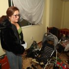 Mary Girón es la dueña de la propiedad y comentó que ayudó a apagar el fuego en el departamento de la familia afectada.