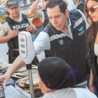 Autoridades verifican balanzas y listas de precios en mercados de Guayaquil para controlar especulación en Semana Santa