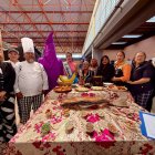 La reina de Ambato Martina Salcedo y el jurado evaluaron sabor, presentación y creatividad en cada fanesca.