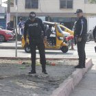 Unidades de la Policía acudieron al parque Stella Maris en Guasmo Sur tras el hallazgo de un bulto sospechoso, que finalmente resultó ser restos de un perro.