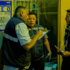 Autoridades clausuran cangrejales en Sauces 6 por incumplir normas sanitarias y municipales.