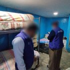 En el lugar se encontró colchones que no presentaban las condiciones higiénicas necesarias.