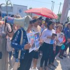 Familiares de los pescadores desaparecidos expresaron su alegría tras recibir información del grupo.