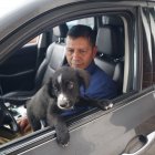 Pablo confía que con el tiempo, Peluche se vuelva parte de su seguridad en las carreras.