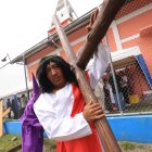 Fieles recorren las calles de La Unión en la tradicional procesión de Viernes Santo, combinando fe, cultura e historia.