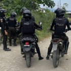 Agentes de la Policía hicieron un rastreo por diferentes recintos.