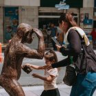 Una de las escultura ya ha sido instalada en la calle Panamá.