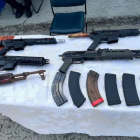 Arsenal incautado por la Policía Nacional durante el operativo Atlas 29 en Puerto López.