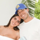 Isabella Ladera compartió fotos de la revelación de sexo de su bebé.