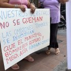 Los damnificados asistieron con carteles y pancartas para exigir justicia.